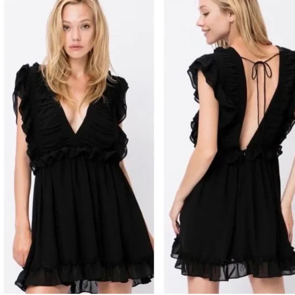 Storia Deep V Neck Ruffle Dress NWT